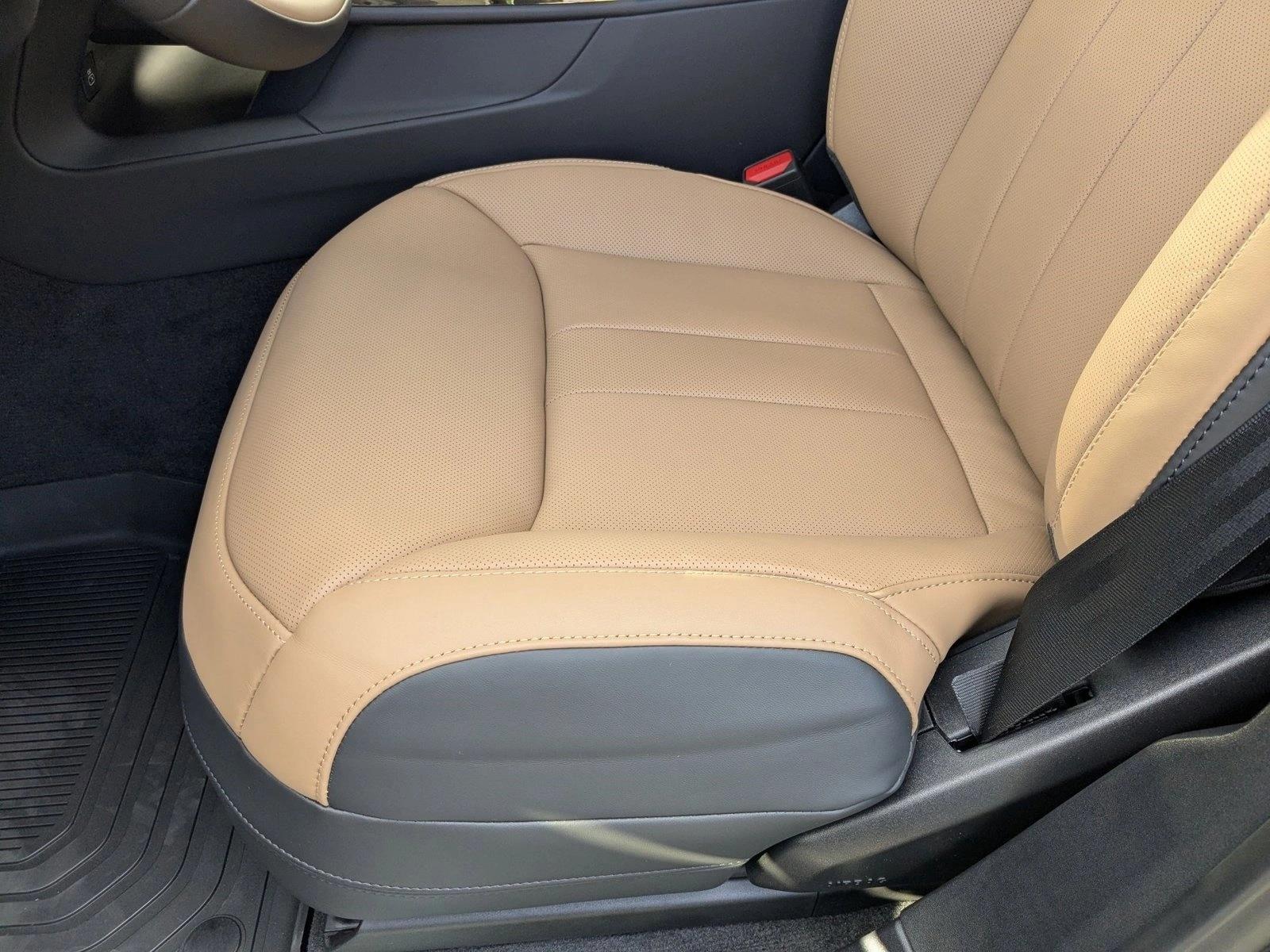 2025 Land Rover Range Rover Sport SE photo 4