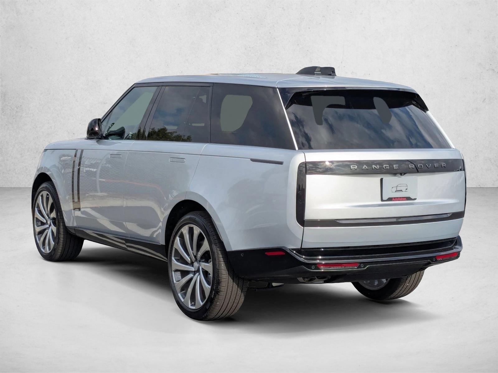 2025 Land Rover Range Rover SE - Photo 9