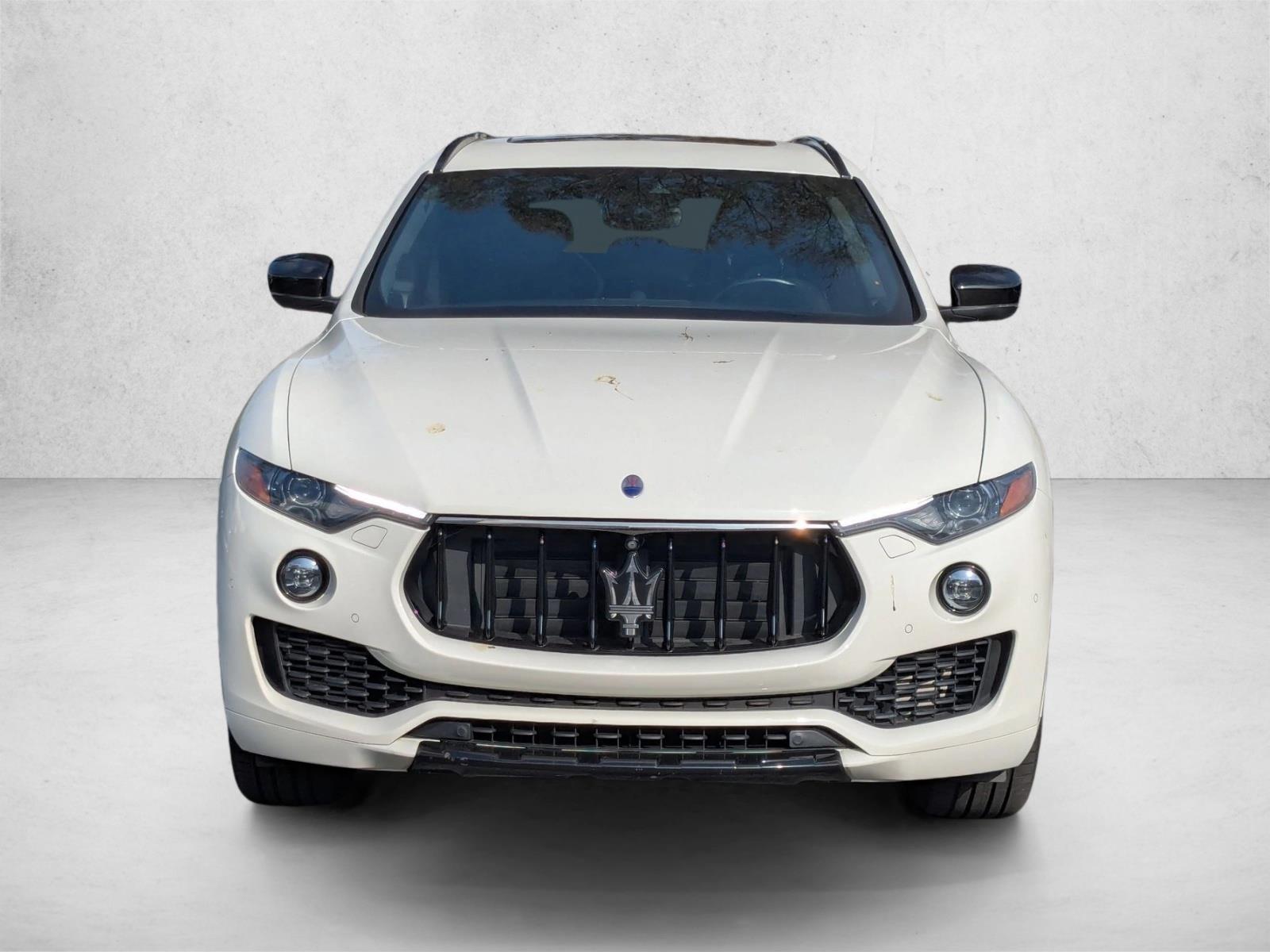 2019 Maserati Levante S photo 2