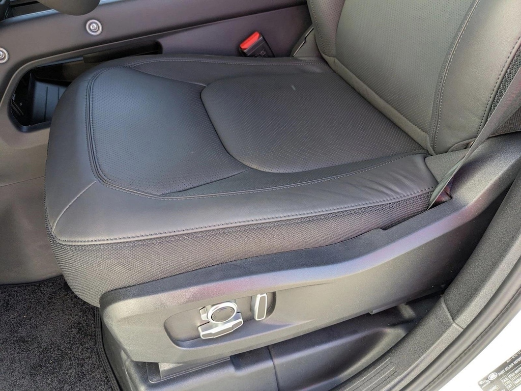 New 2025 Land Rover Defender 130 P500 V8 Sport Utility