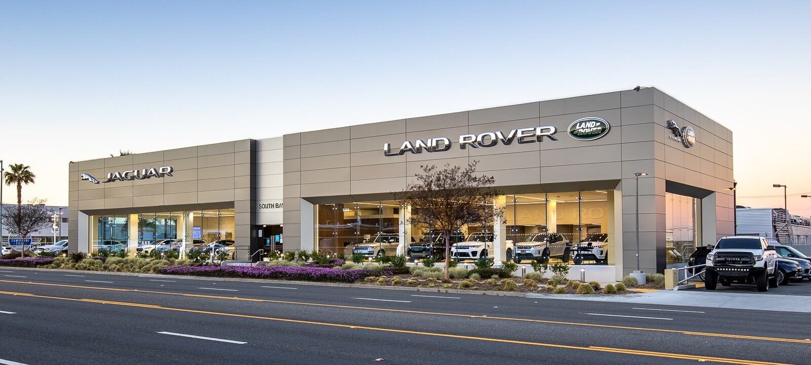 Land Rover South Bay
