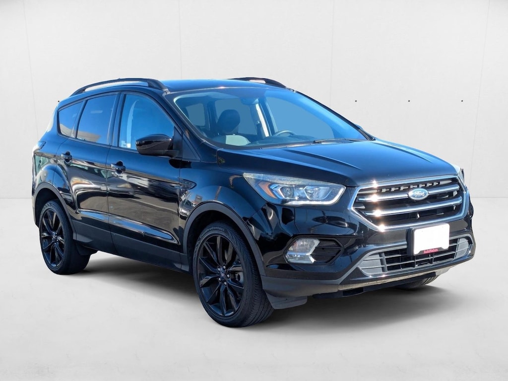 Used 2018 Ford Escape SE Sport Utility