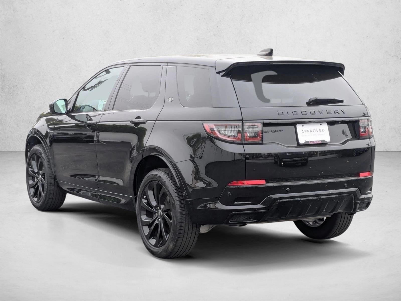 2024 Land Rover Discovery Sport Dynamic SE photo 3