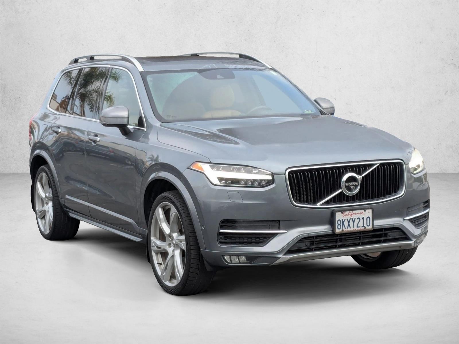 2018 Volvo XC90 Momentum photo 3