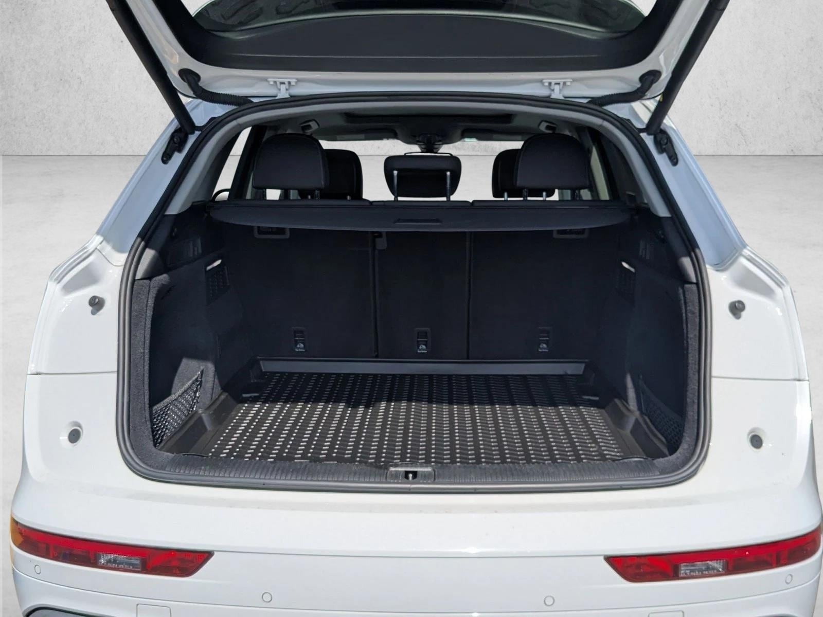 2021 Audi Q5 Premium Plus photo 5