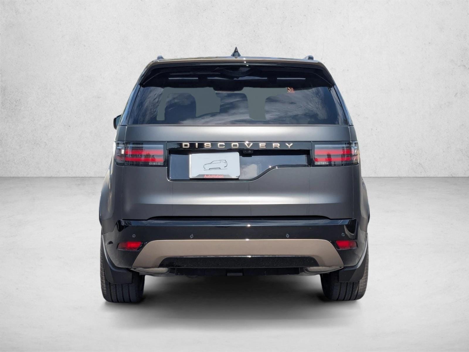 2026 Land Rover Discovery Tempest Edition - Photo 7