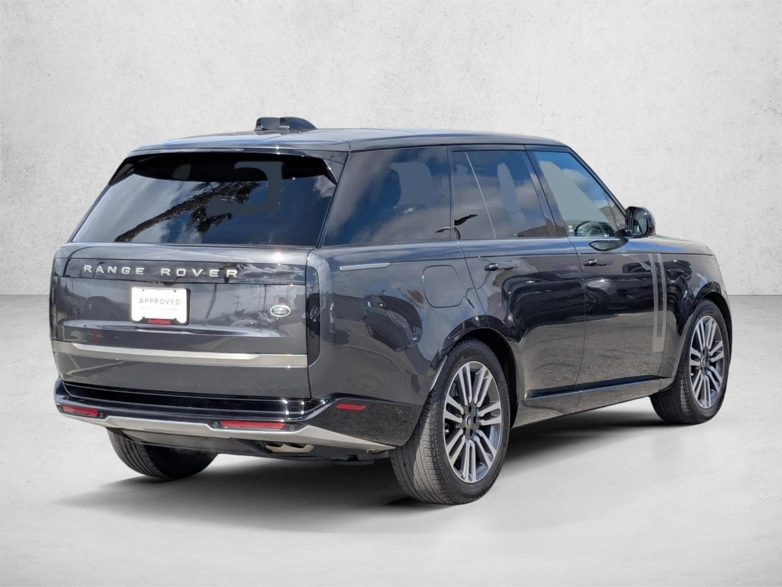 2023 Land Rover Range Rover SE photo 4