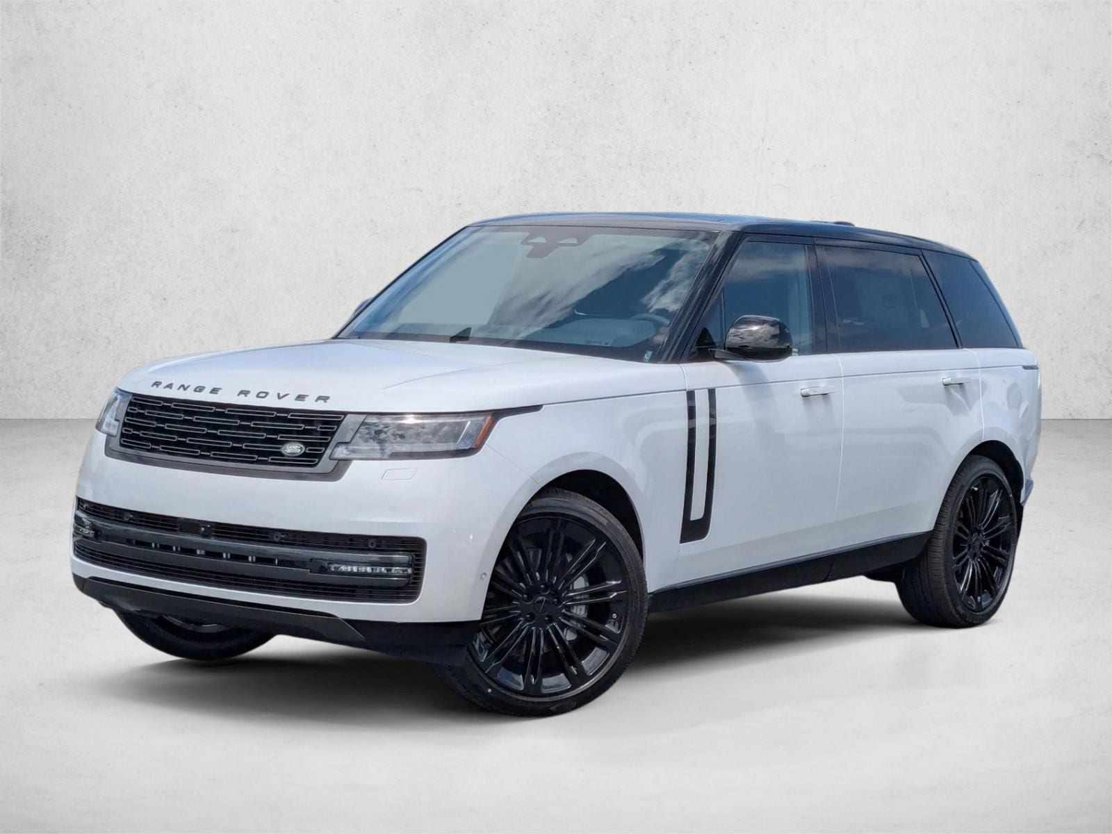 2026 Land Rover Range Rover 3.0 SE LWB 7's photo