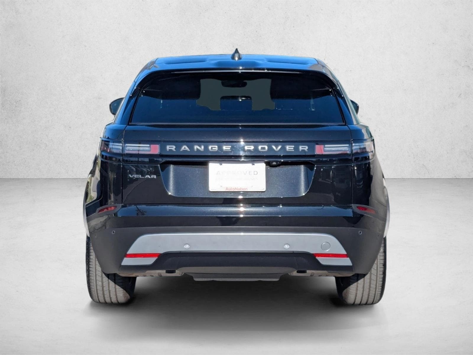 2025 Land Rover Range Rover Velar S photo 3
