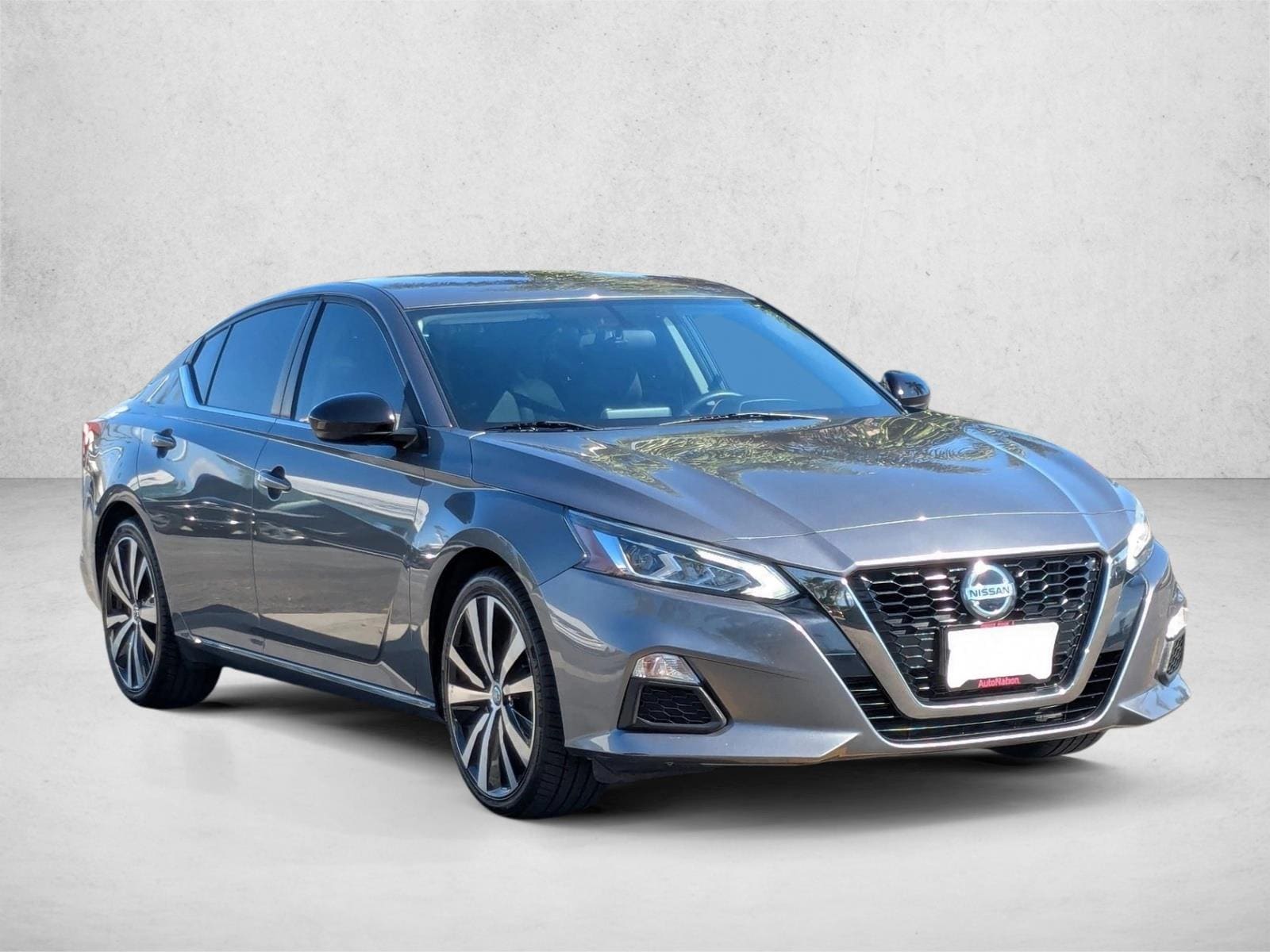 2019 Nissan Altima 2.5 SR photo 3