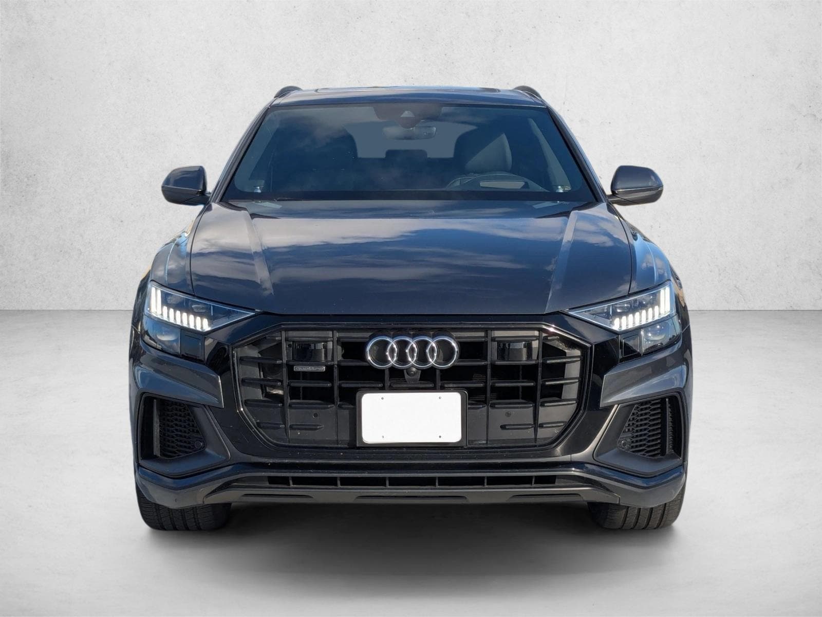 2019 Audi Q8 Prestige photo 2
