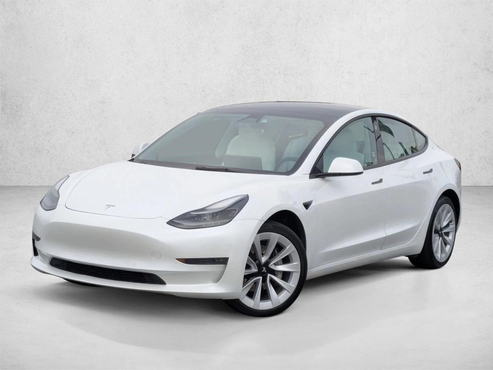 2022 Tesla Model 3 Long Range's photo
