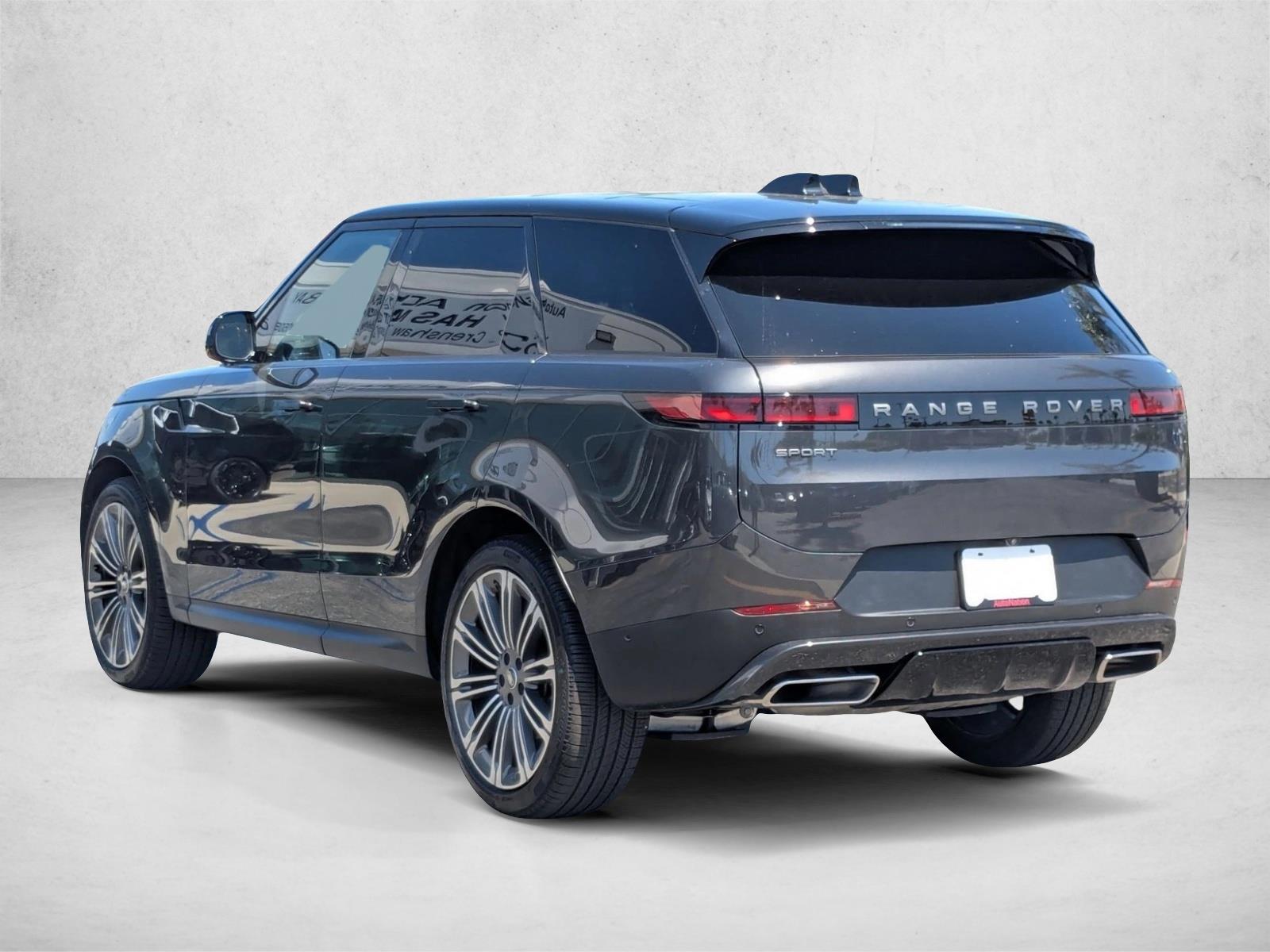 2025 Land Rover Range Rover Sport SE photo 3