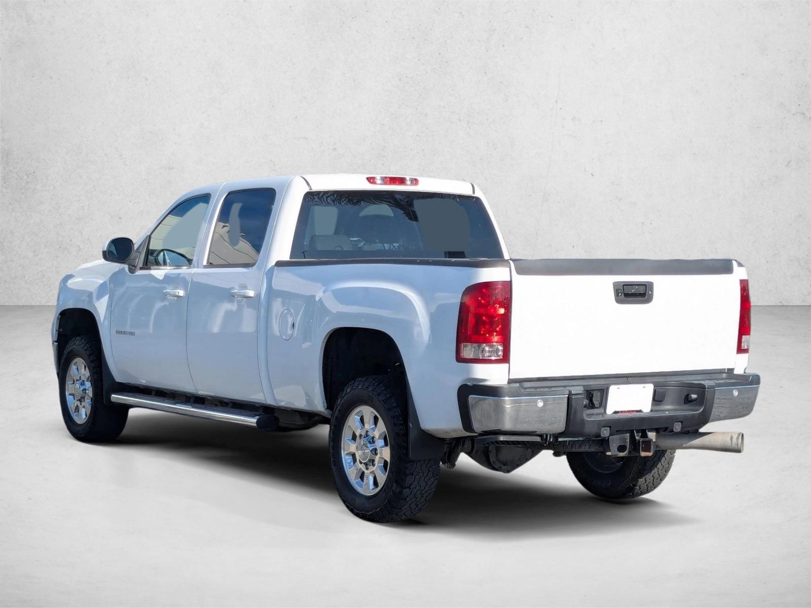 2012 GMC Sierra 2500HD SLT photo 3