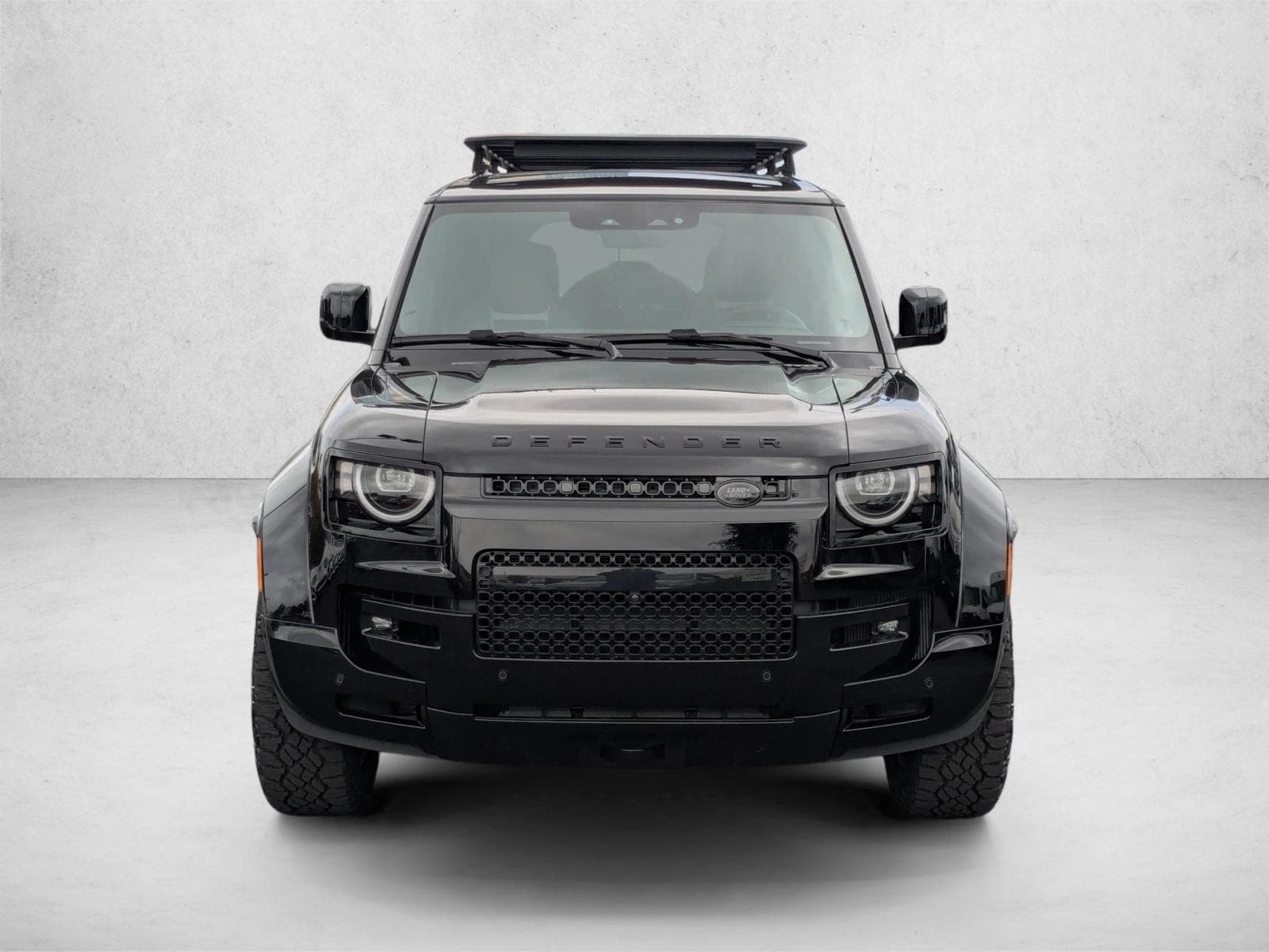2026 Land Rover Defender OCTA Black - Photo 6