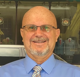 Staff member Roger Ribeiro from ID_c06ef34d2761