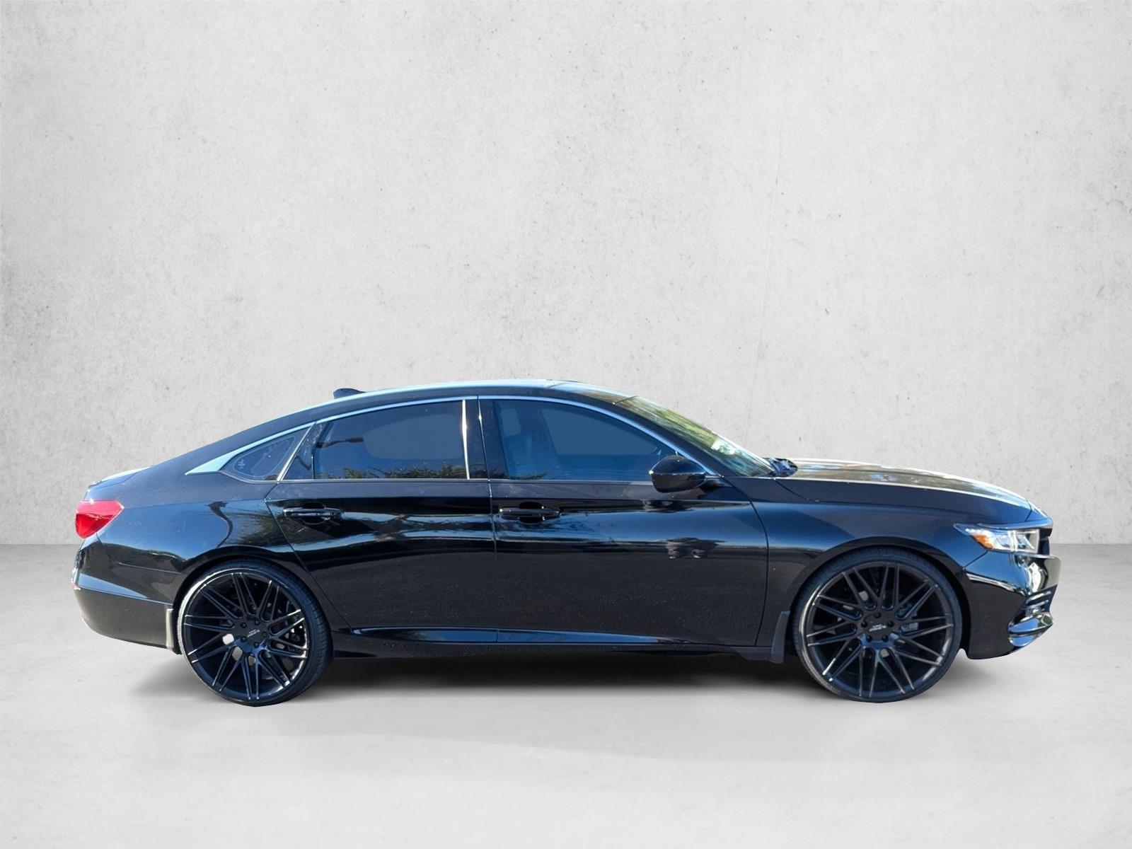 2020 Honda Accord Sport photo 4