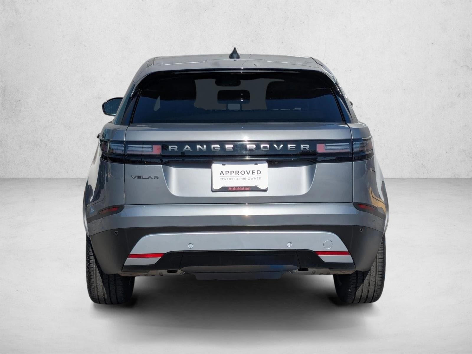 2025 Land Rover Range Rover Velar S photo 6