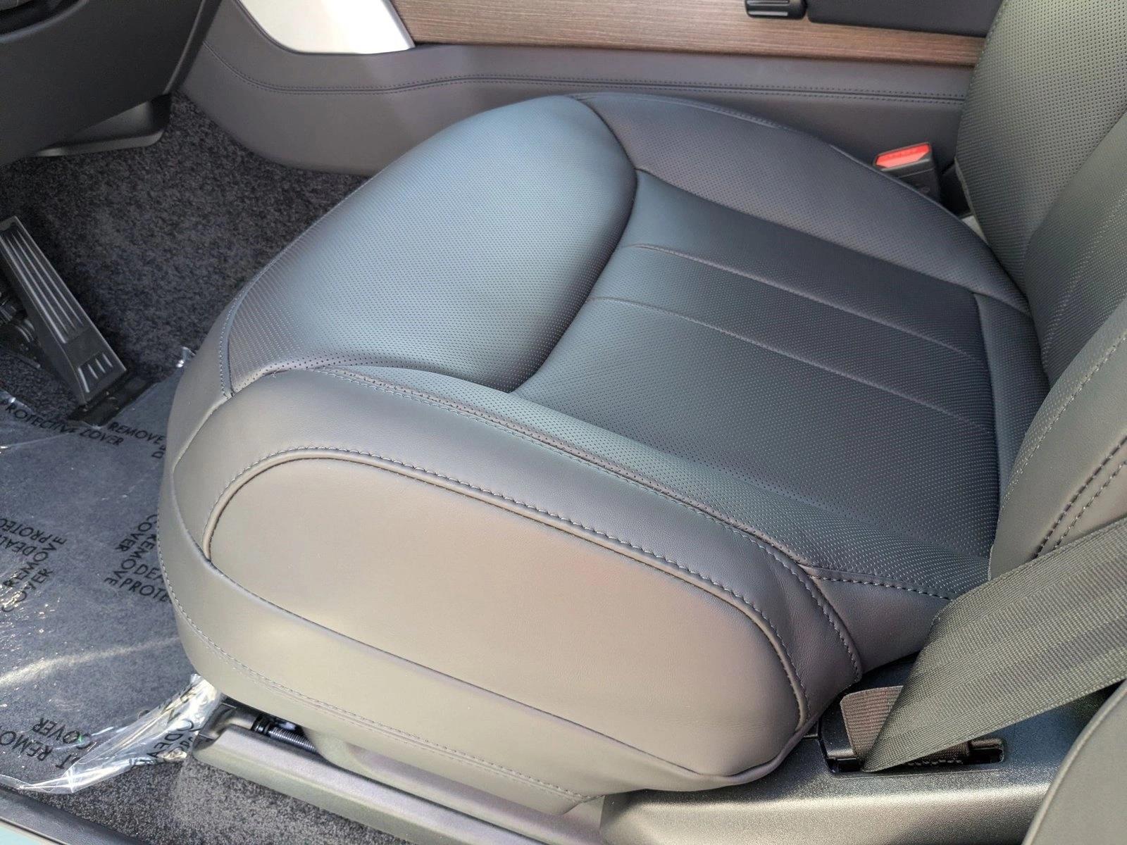 2026 Land Rover Range Rover SE