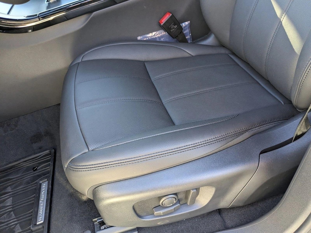 New 2026 Land Rover Range Rover Evoque Core S Sport Utility