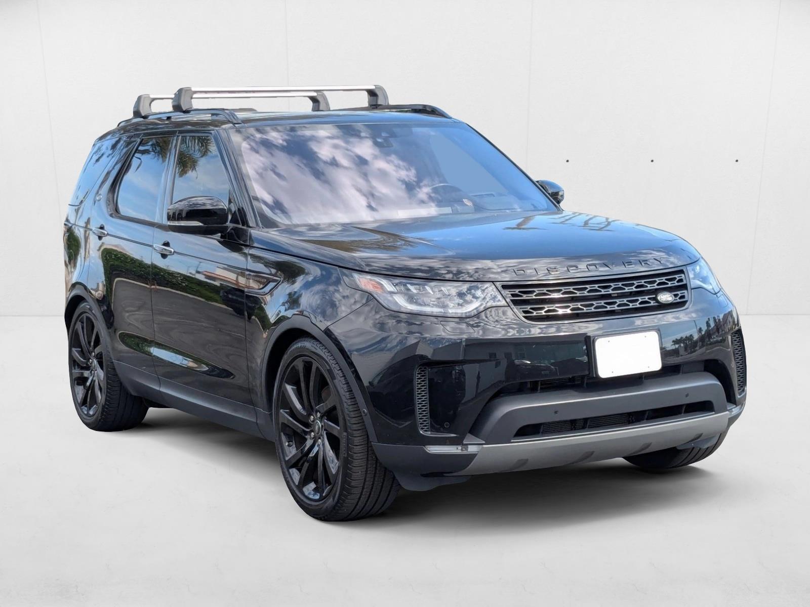 2020 Land Rover Discovery HSE Luxury photo 3