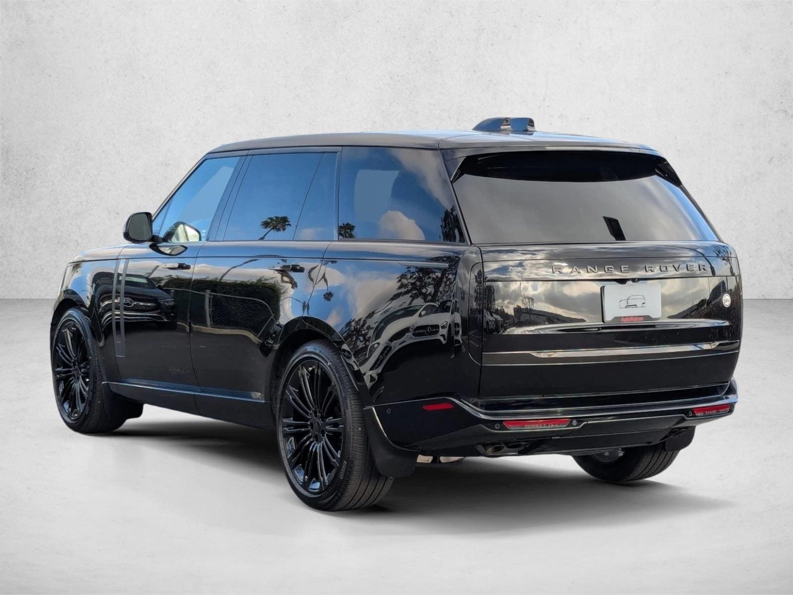 2026 Land Rover Range Rover SV - Photo 9