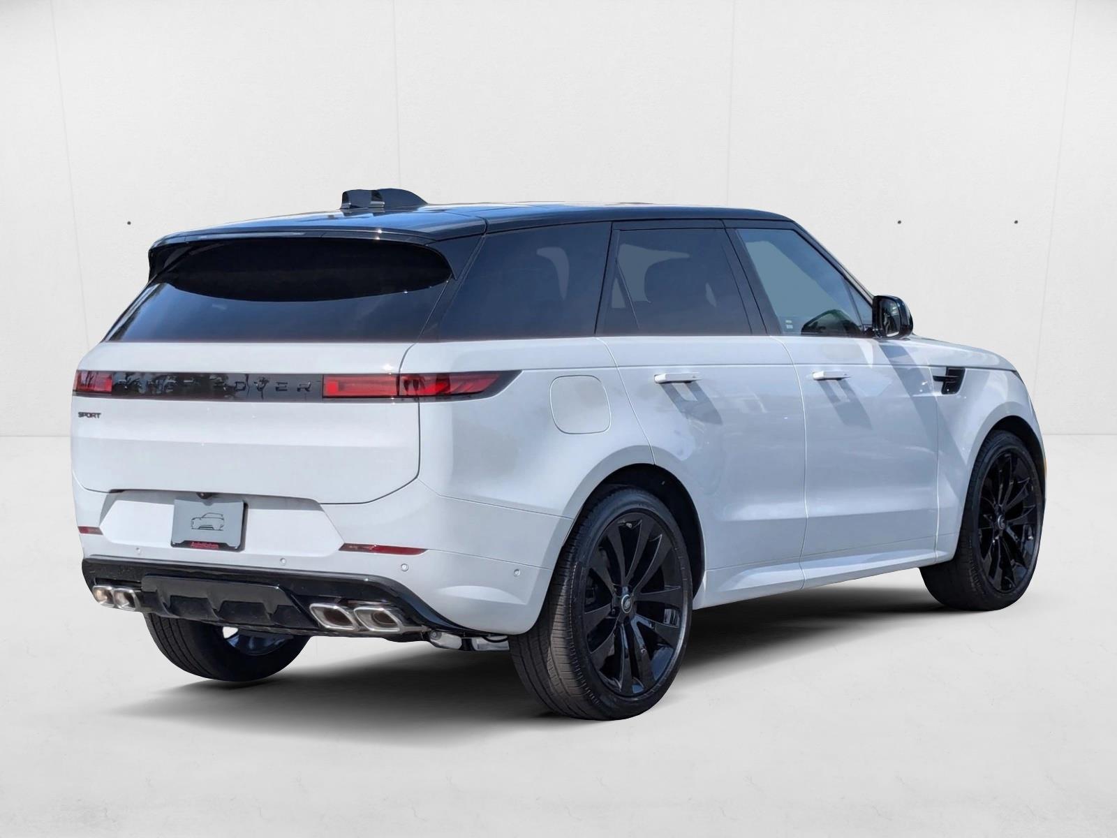 2025 Land Rover Range Rover Sport SE photo 2