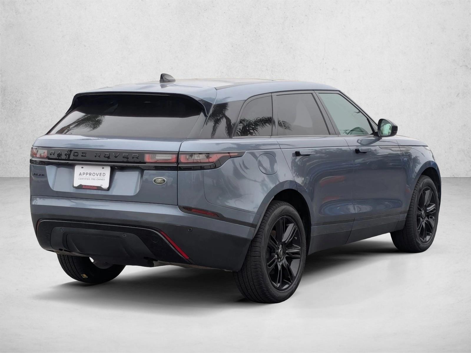 2023 Land Rover Range Rover Velar S photo 4