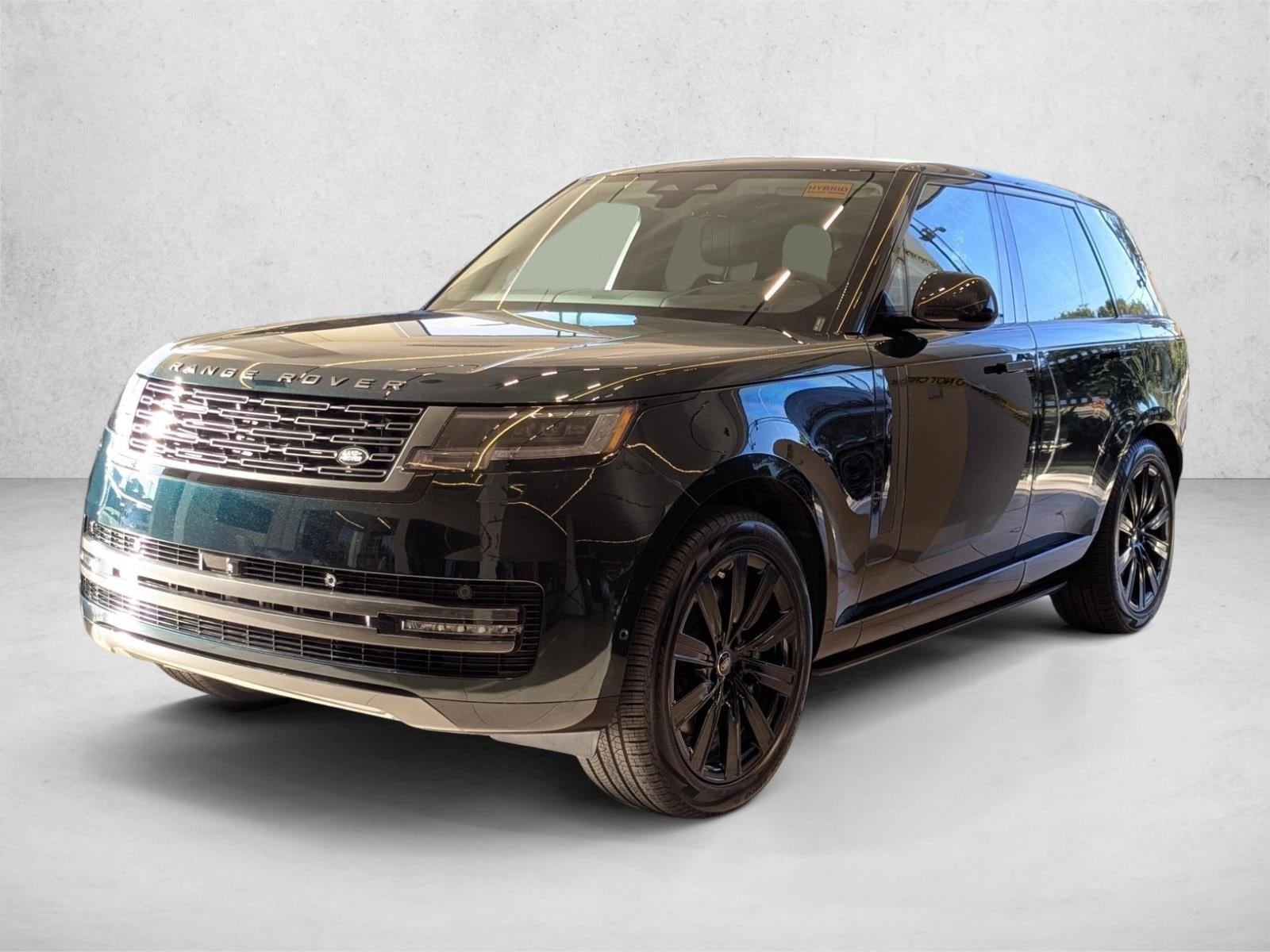 2025 Land Rover Range Rover SE's photo