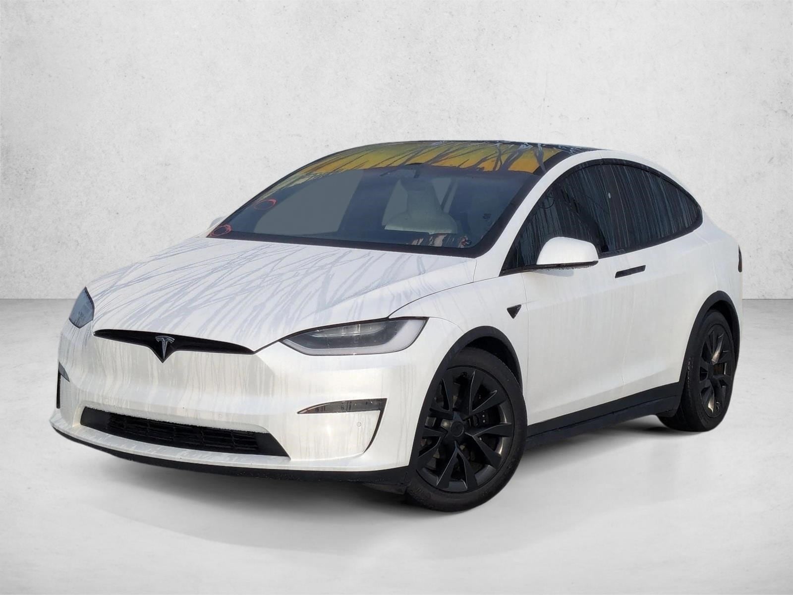2022 Tesla Model X Long Range's photo