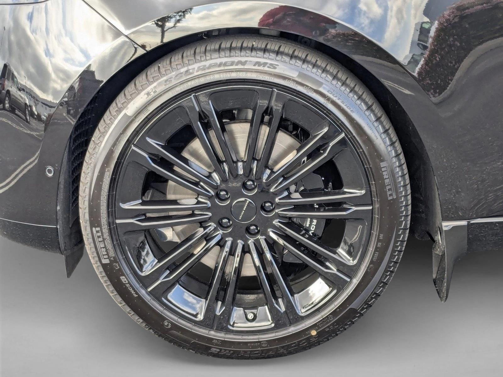2026 Land Rover Range Rover SV - Photo 10