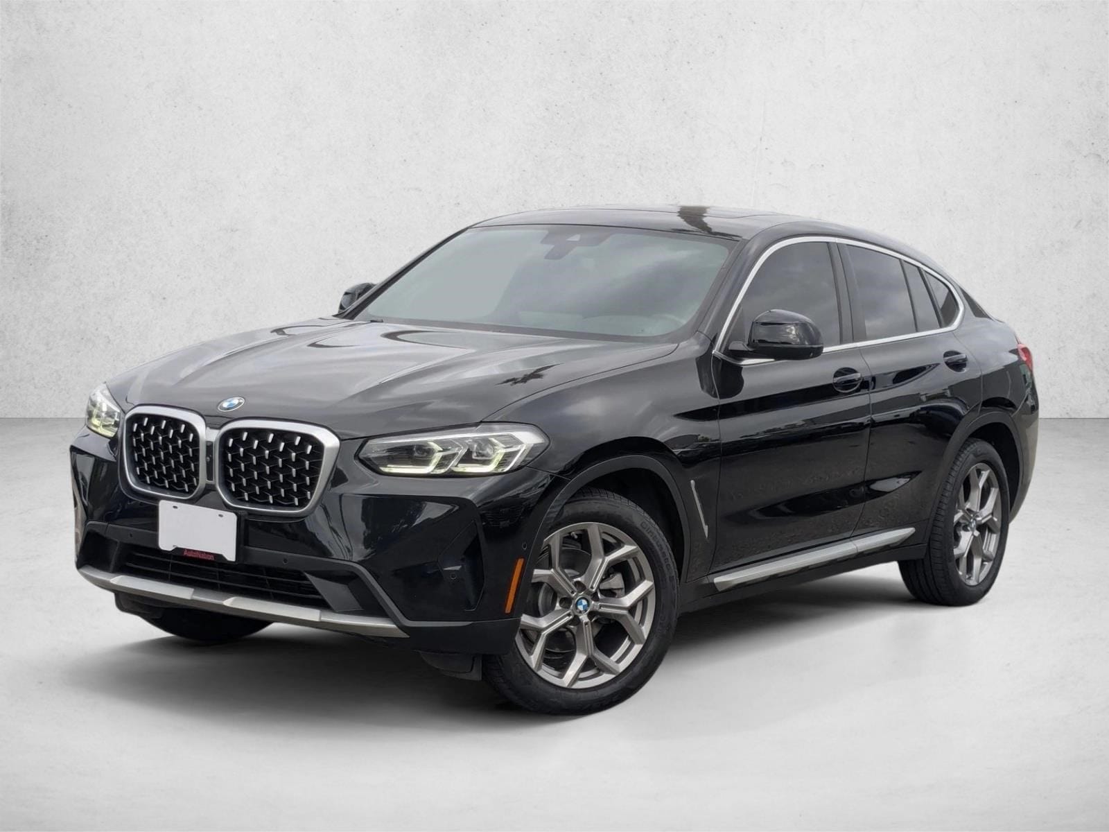2023 BMW X4 xDrive30i's photo