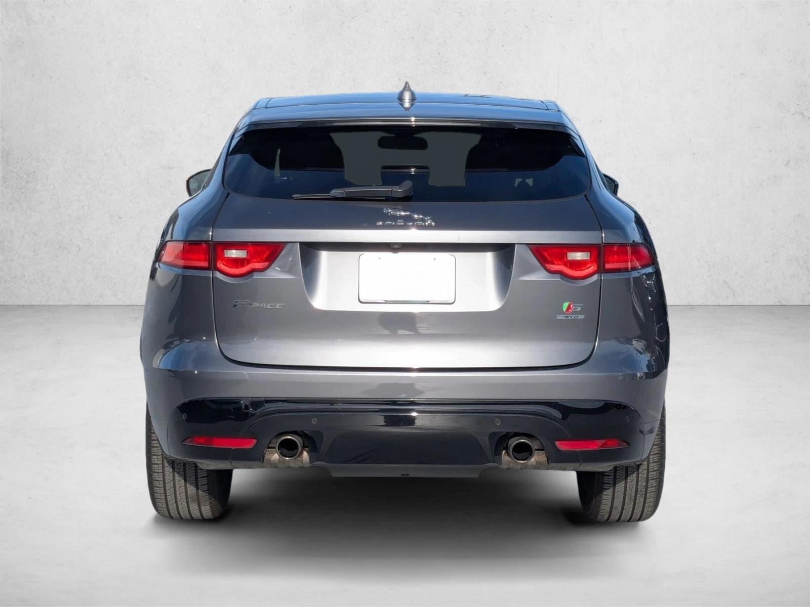 2017 Jaguar F-PACE S photo 6