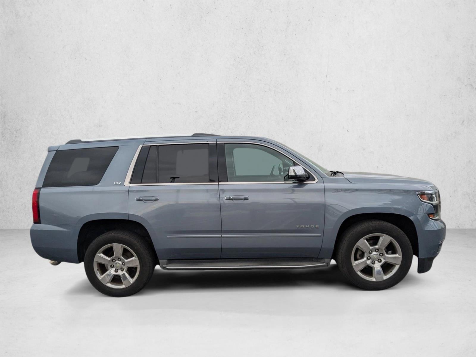 2015 Chevrolet Tahoe LTZ photo 2