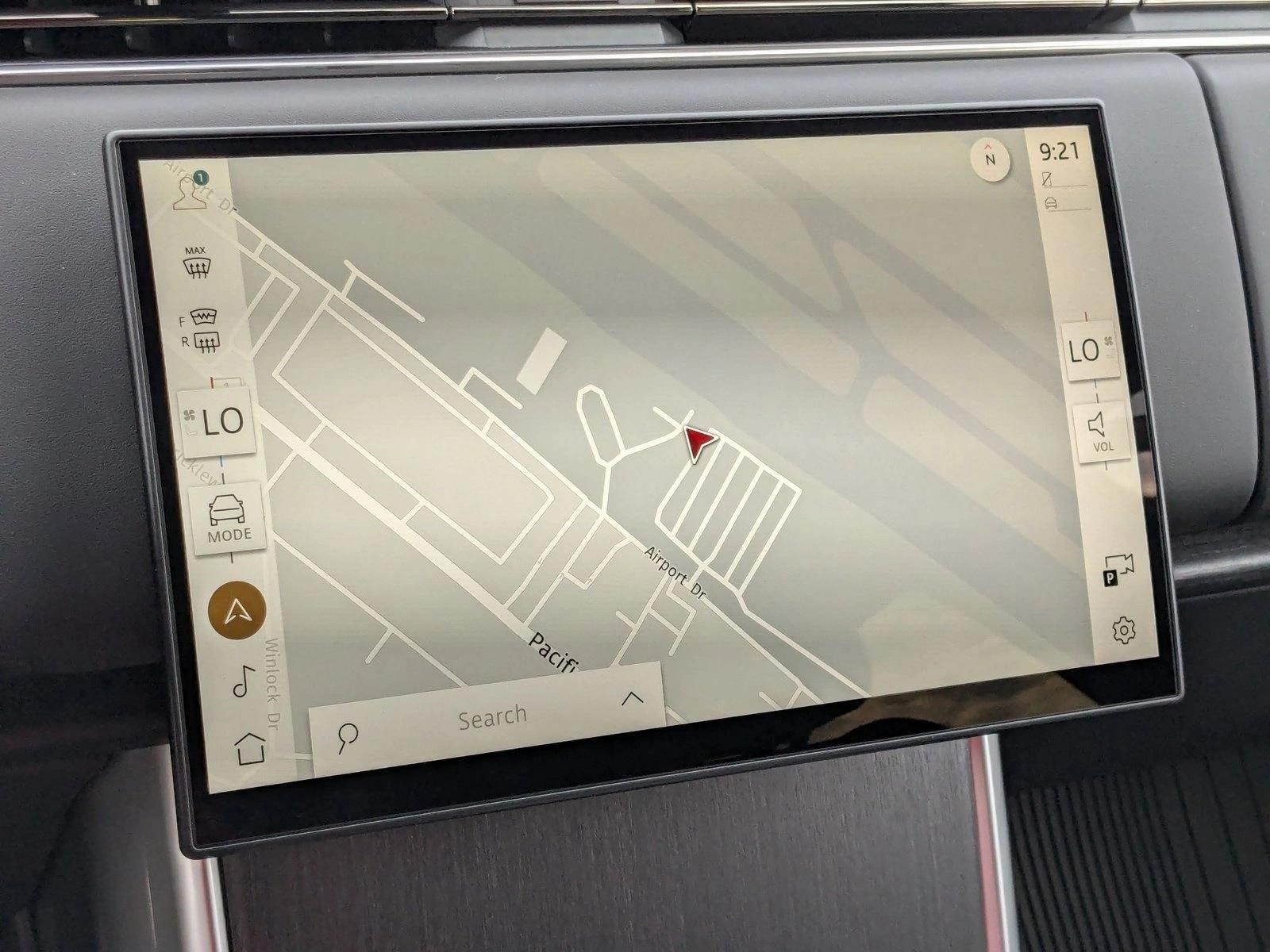 2025 Land Rover Range Rover SE - Photo 14