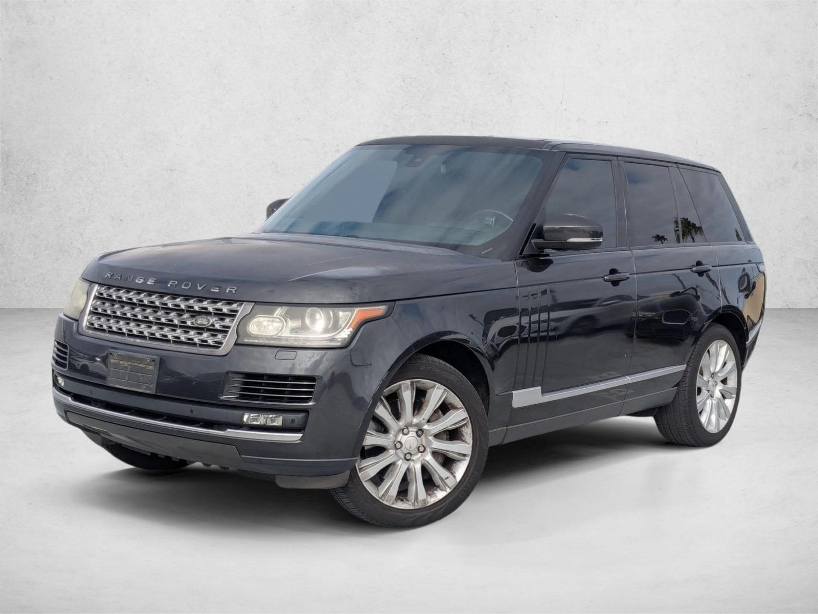 2015 Land Rover Range Rover V8 Supercharged Limited Edition's photo