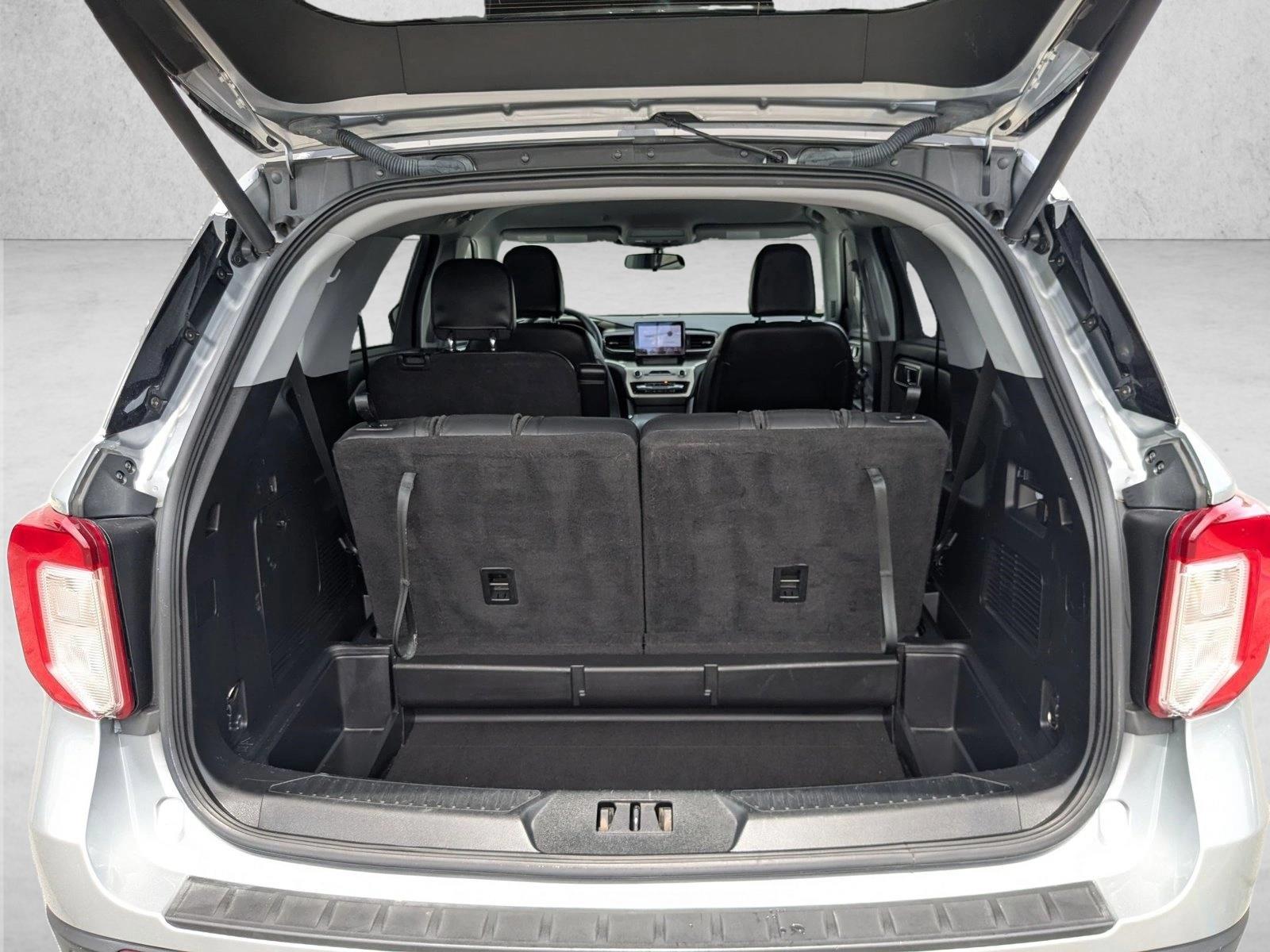 2022 Ford Explorer XLT photo 5