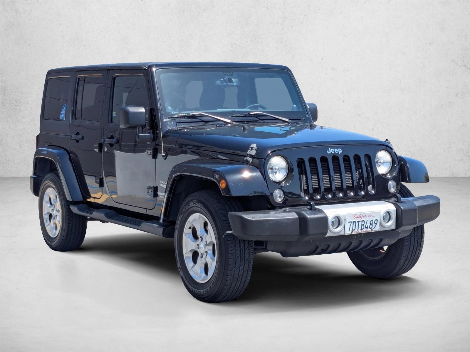 2014 Jeep Wrangler Sahara photo 2