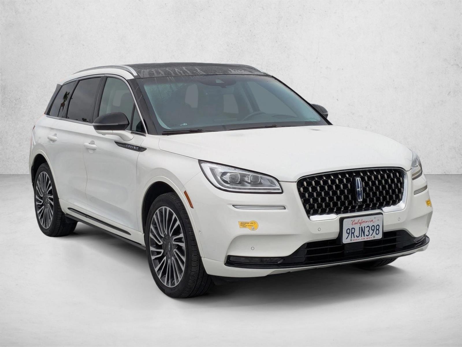 2022 Lincoln Corsair Grand Touring photo 3