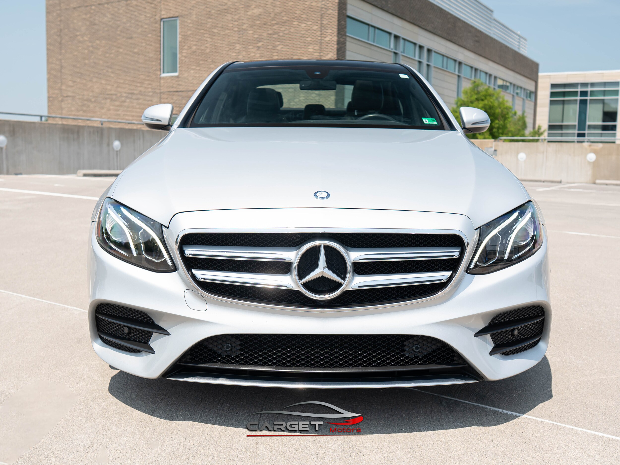 2017 Mercedes Benz E 300 4MATIC photo 2