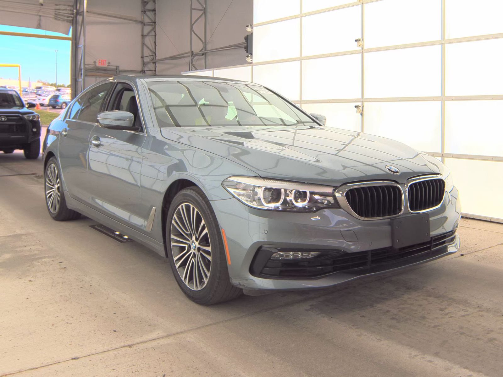 Used 2018 BMW 530i xDrive Sedan