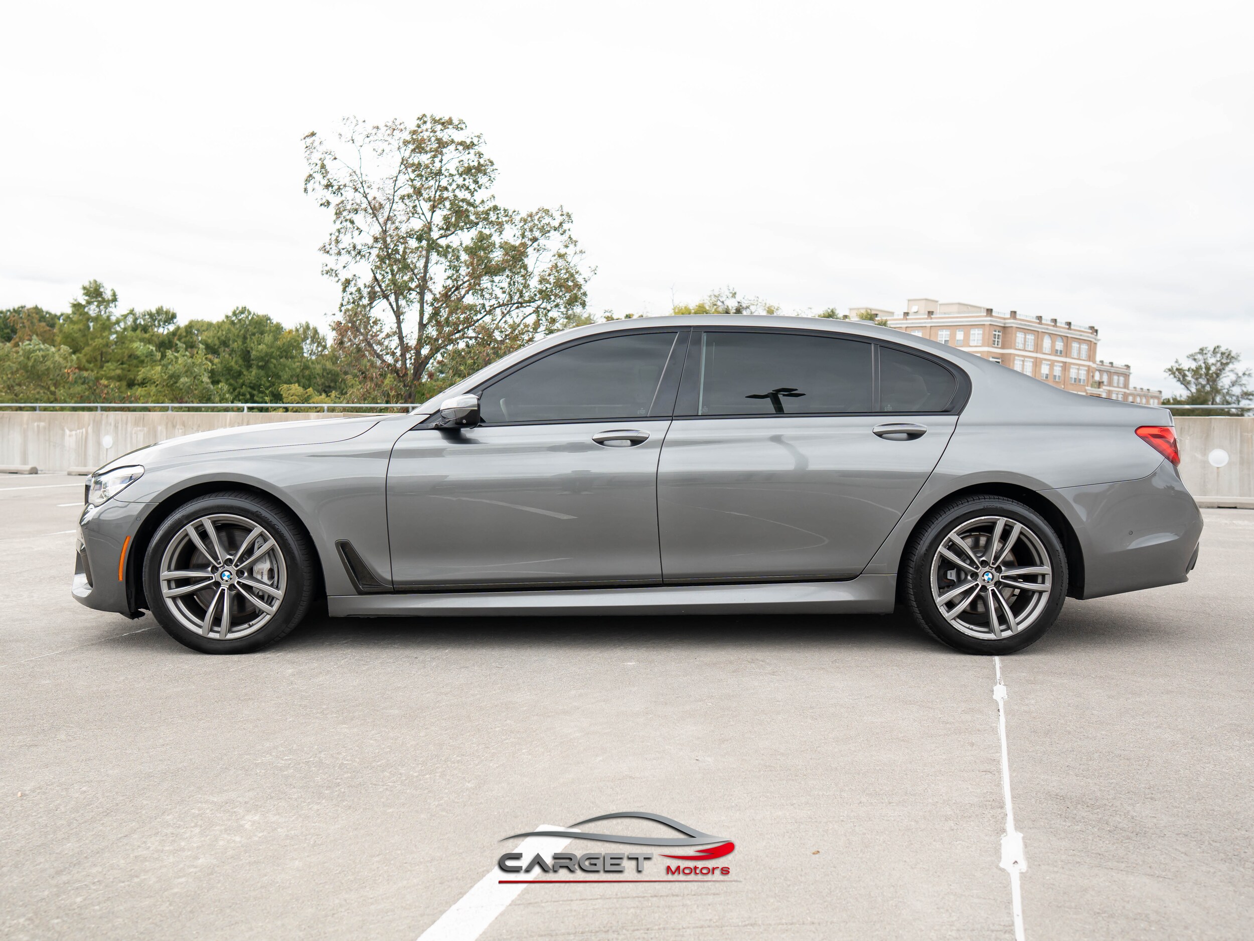 2019 Bmw 750i xDrive Sedan photo 2