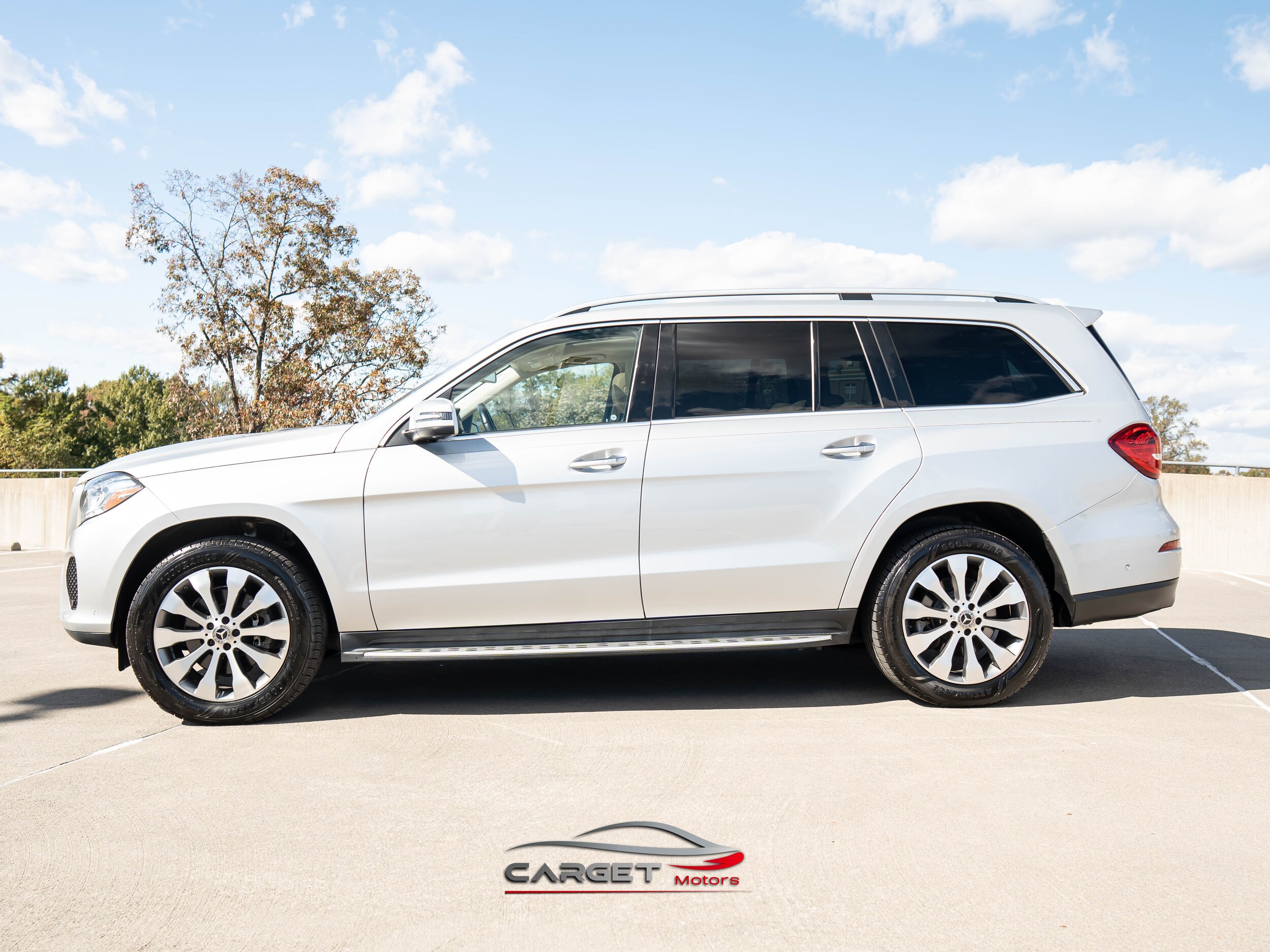 2018 Mercedes Benz GLS 450 4MATIC photo 2