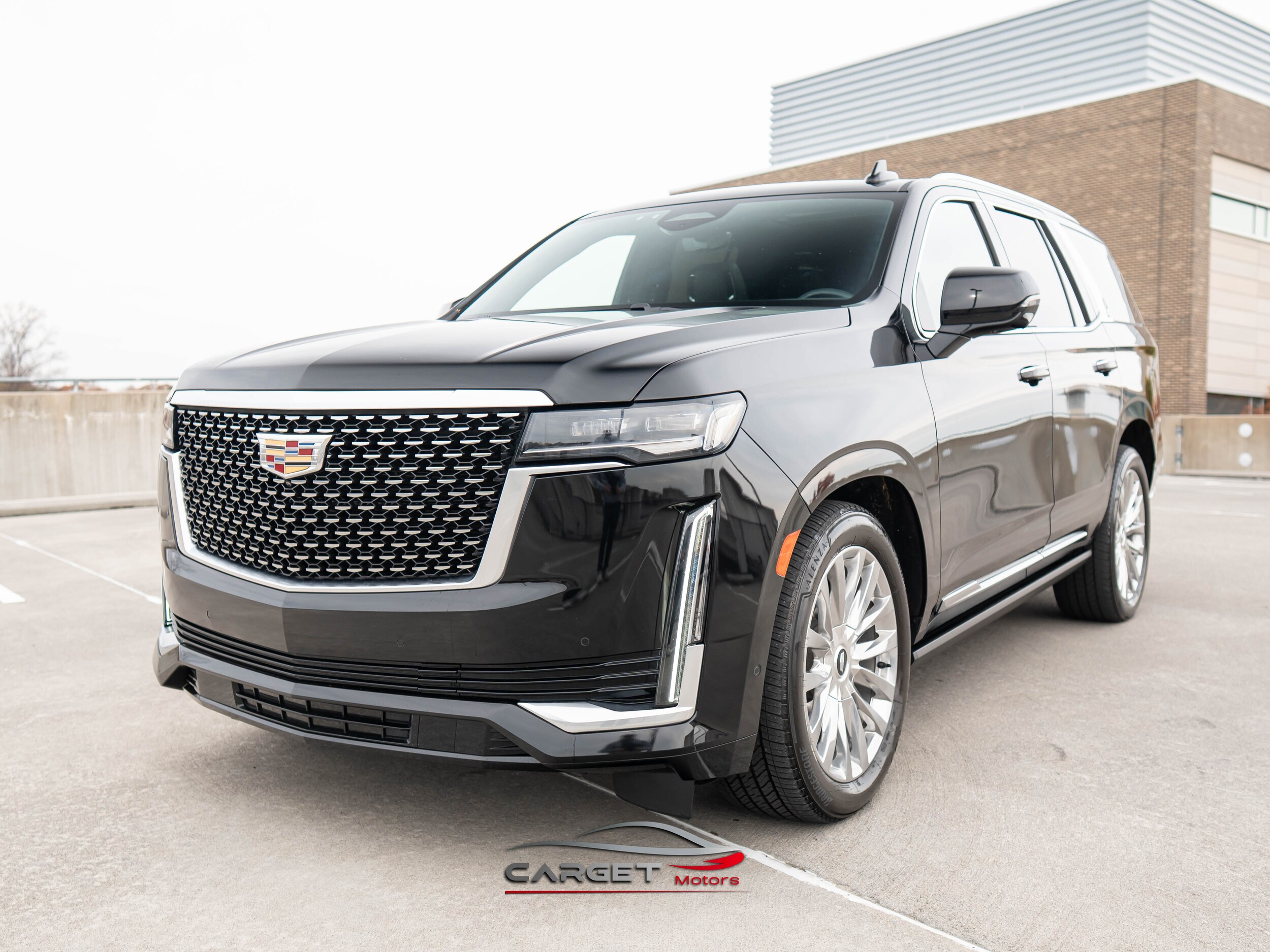 2023 Cadillac Escalade Premium Luxury photo 3