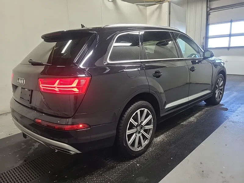 2019 Audi Q7 2.0T Premium Plus photo 3