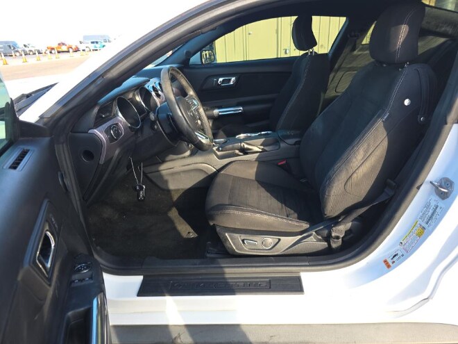 2017 Ford Mustang GT photo 4