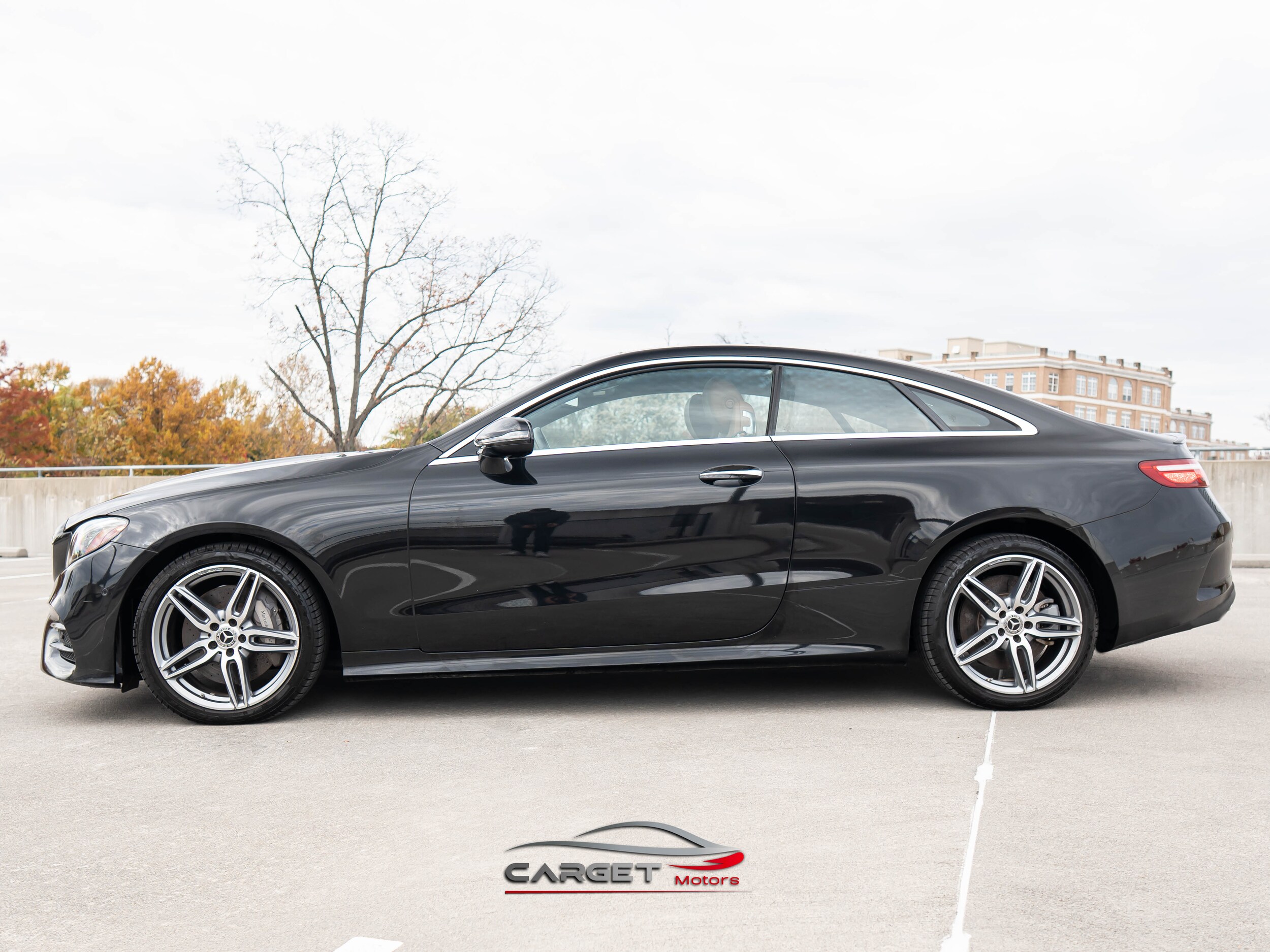 2018 Mercedes Benz E 400 4MATIC AMG photo 2