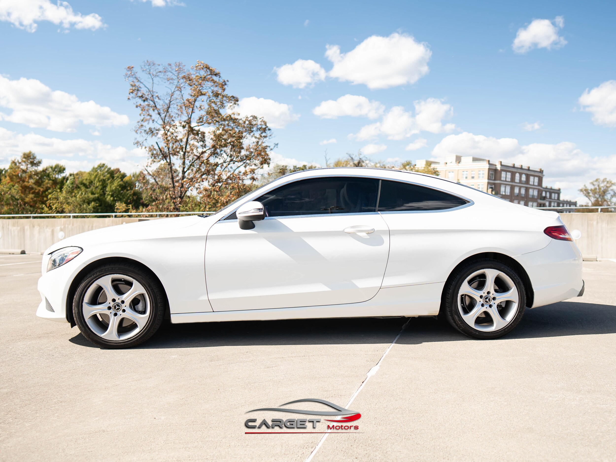 2018 Mercedes Benz C 300 photo 2