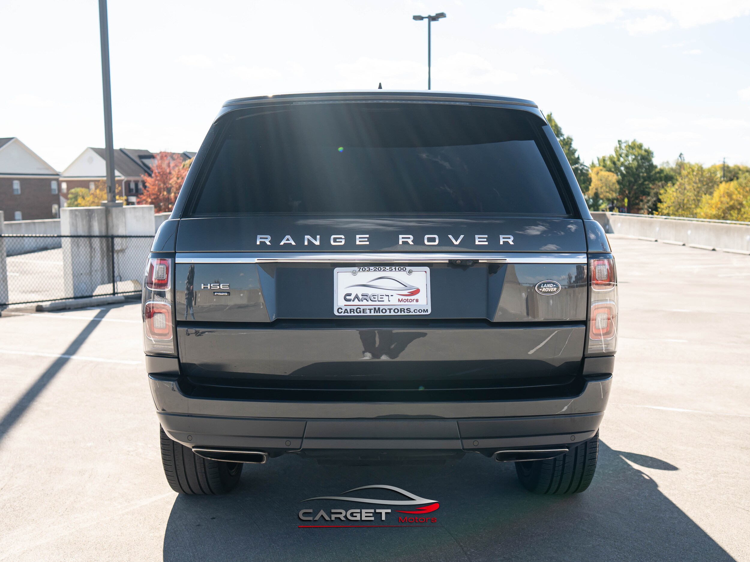 2020 Land Rover Range Rover P525 HSE photo 2