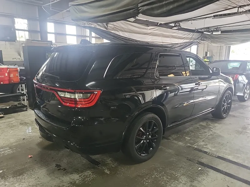 2018 Dodge Durango R/T photo 2